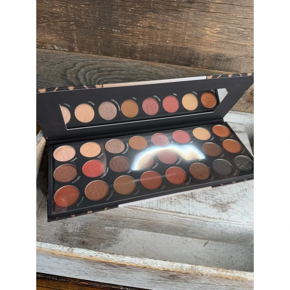 Nine West Sculpt And Shade Eye Collection 24 Piece Eyeshadow Palette MSRP = $28